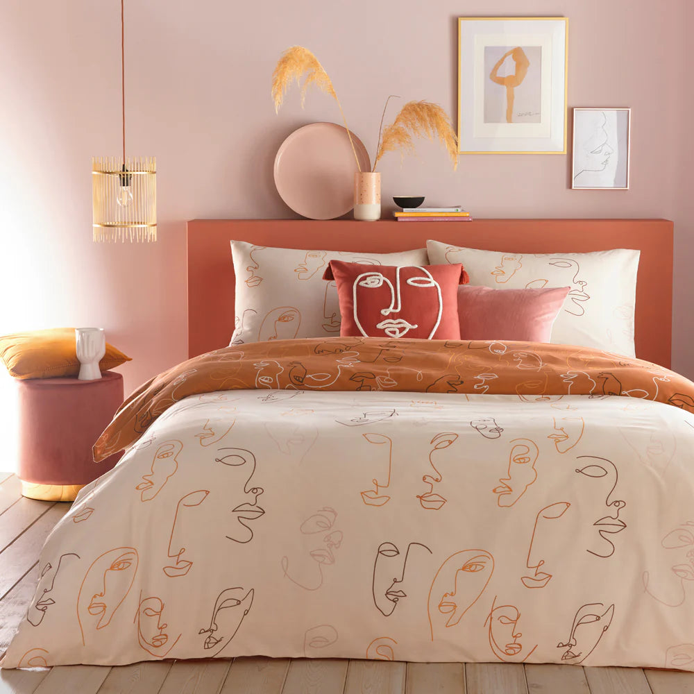 Kindred Abstract Faces Duvet Covet Set Apricot