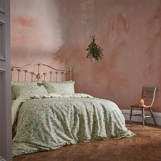 Edinburgh Weavers Malory Traditional Floral Printed Piped Duvet Cover Set Eucalyptus