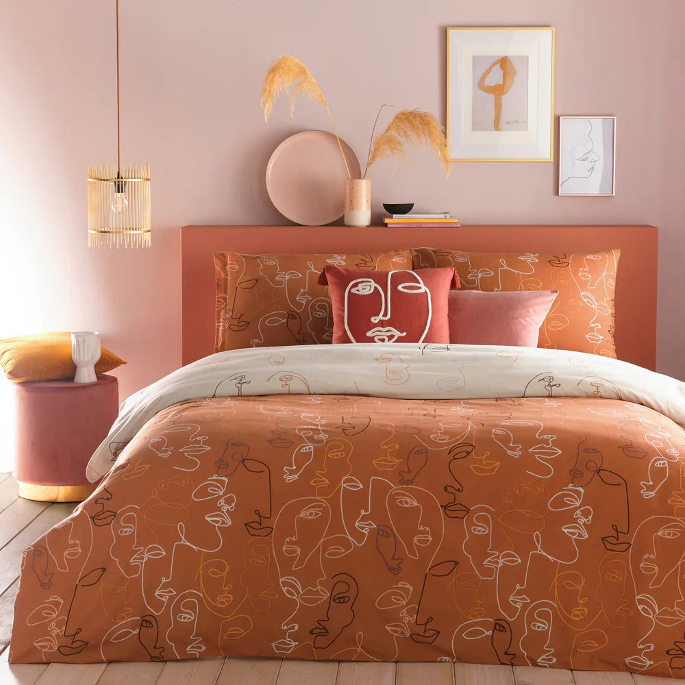 Kindred Abstract Faces Duvet Covet Set Apricot